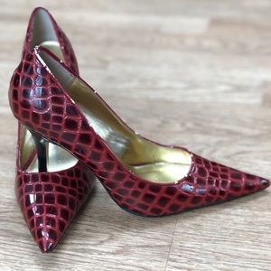 Charles by Charles David pointy toe heel